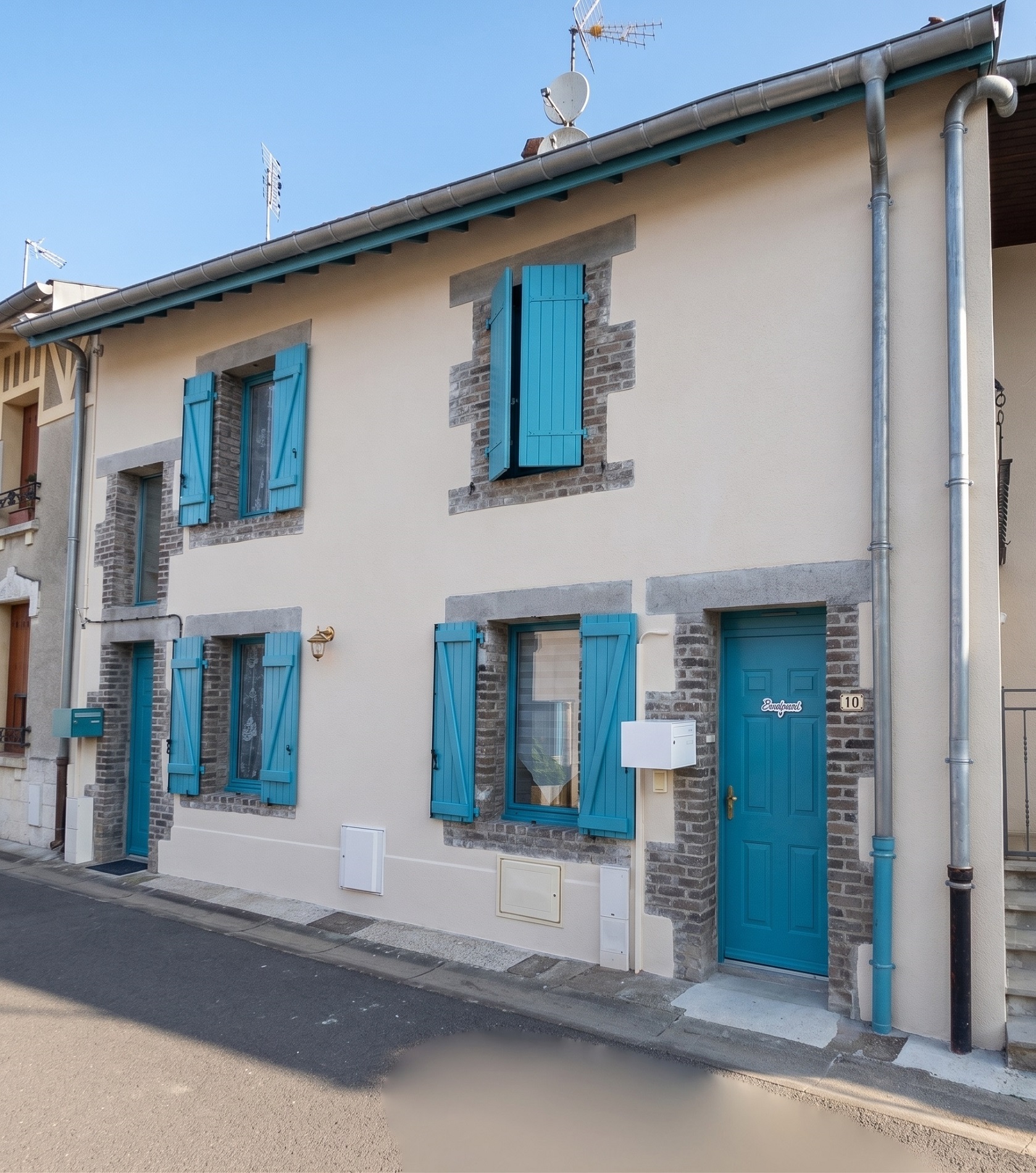 Façade extérieure du gîte 3 étoiles en Meuse
